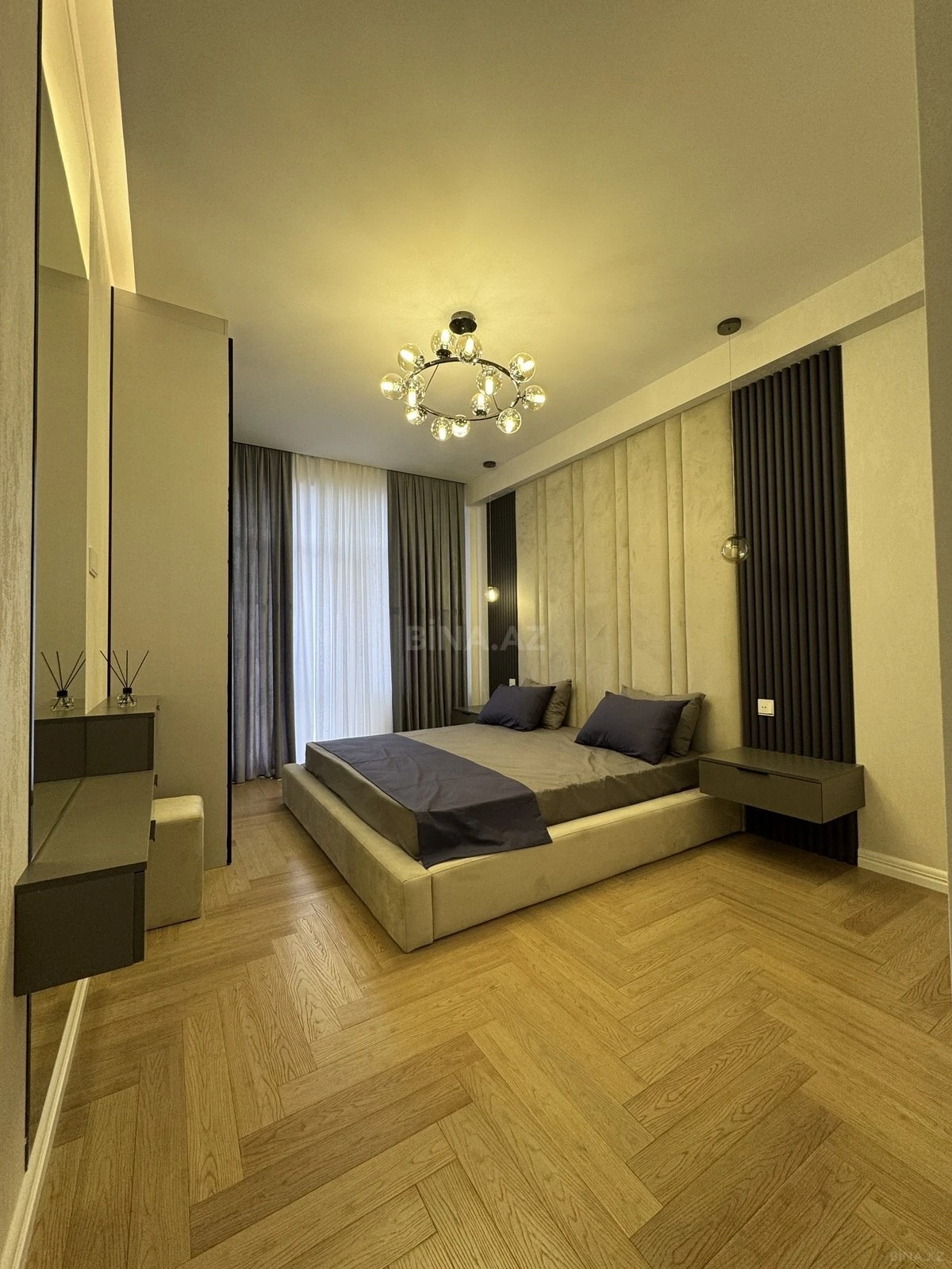 Satılır 3 otaqlı mənzil 120 m²
