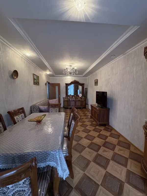 Satılır 4 otaqlı mənzil 75 m²