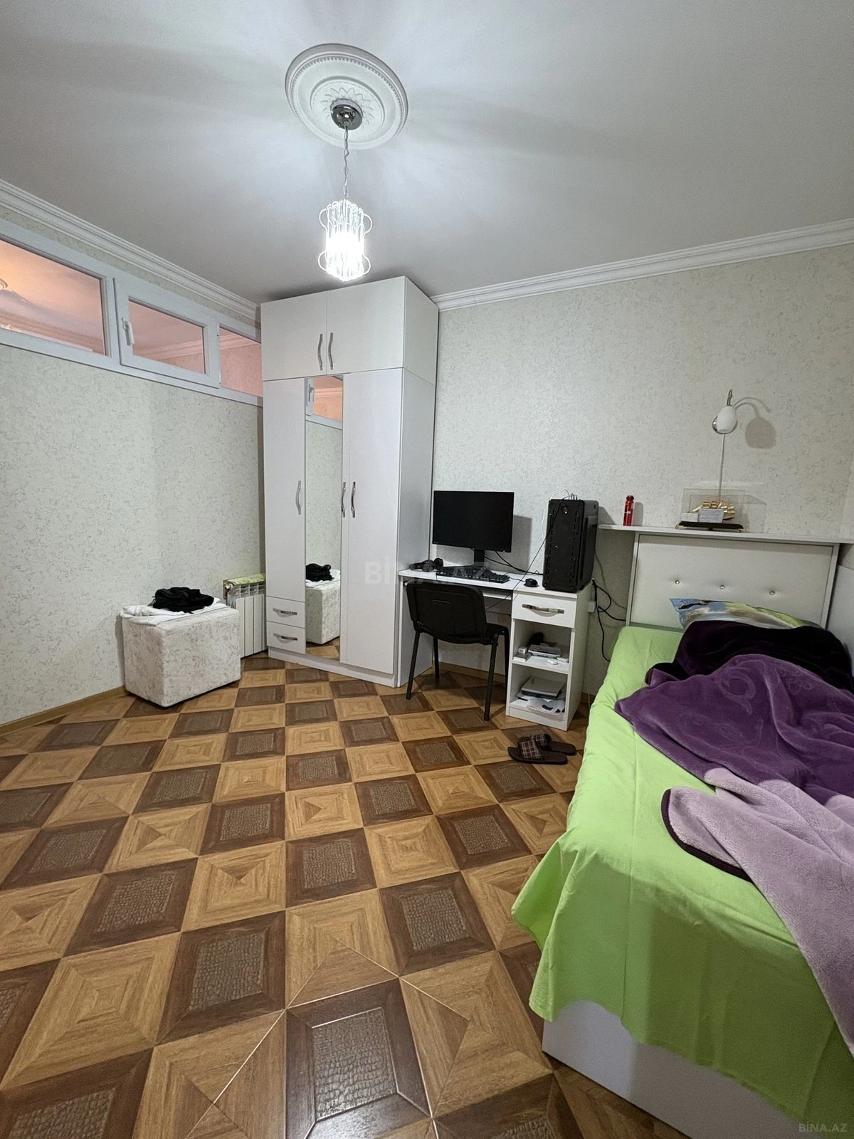 Satılır 4 otaqlı mənzil 75 m²