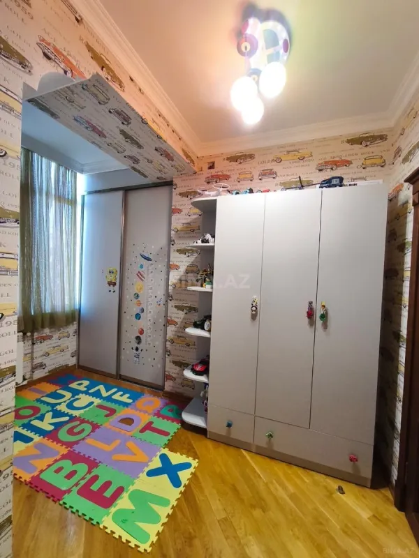 Satılır 3 otaqlı mənzil 103 m²