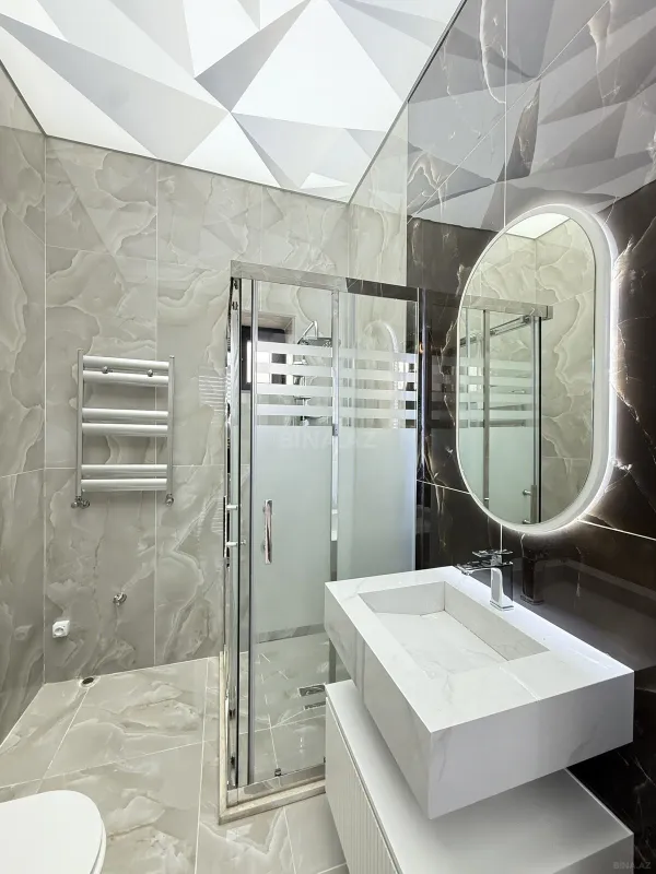 Satılır 5 otaqlı həyət evi 220 m²