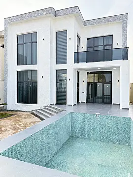 Satılır 5 otaqlı həyət evi 220 m²