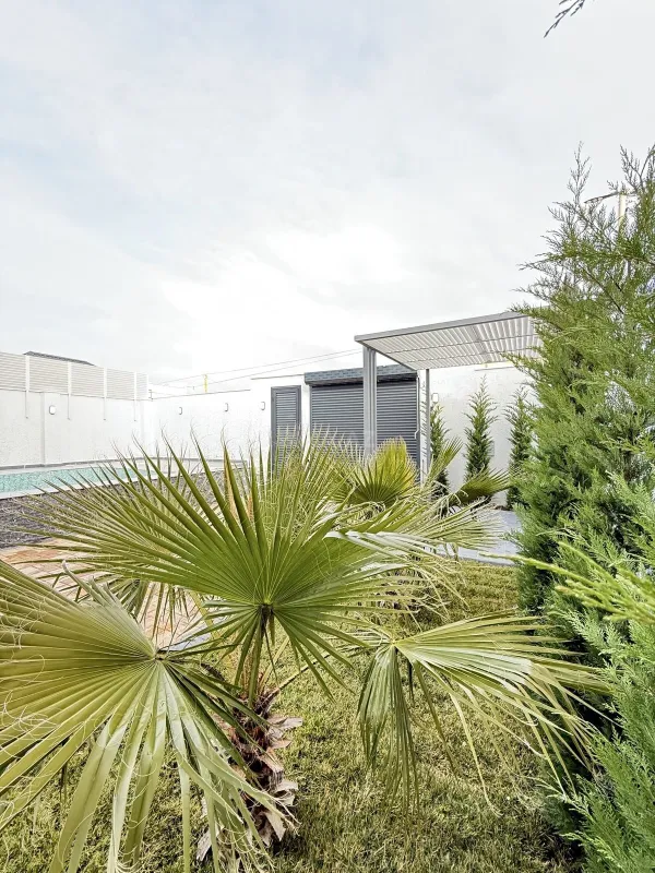 Satılır 5 otaqlı həyət evi 220 m²