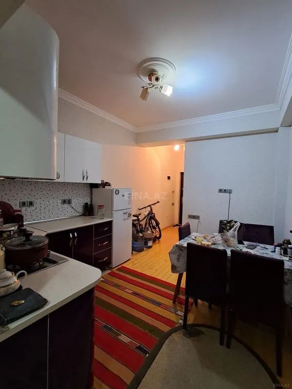 Satılır 2 otaqlı mənzil 72 m²