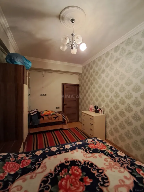 Satılır 2 otaqlı mənzil 72 m²