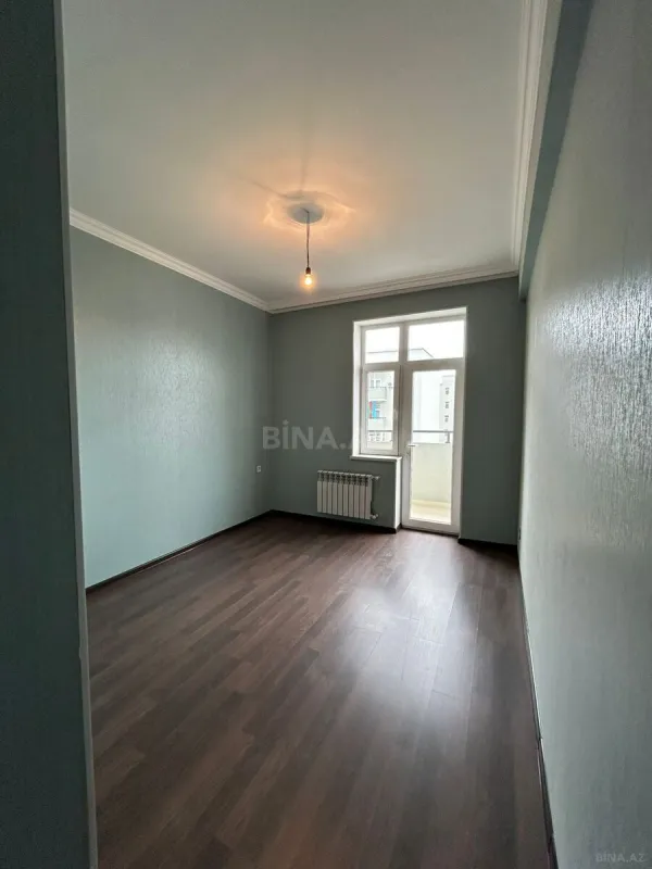 Satılır 4 otaqlı mənzil 100 m²