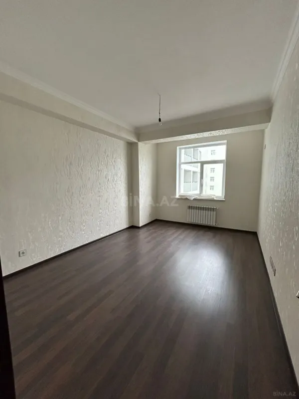 Satılır 4 otaqlı mənzil 100 m²