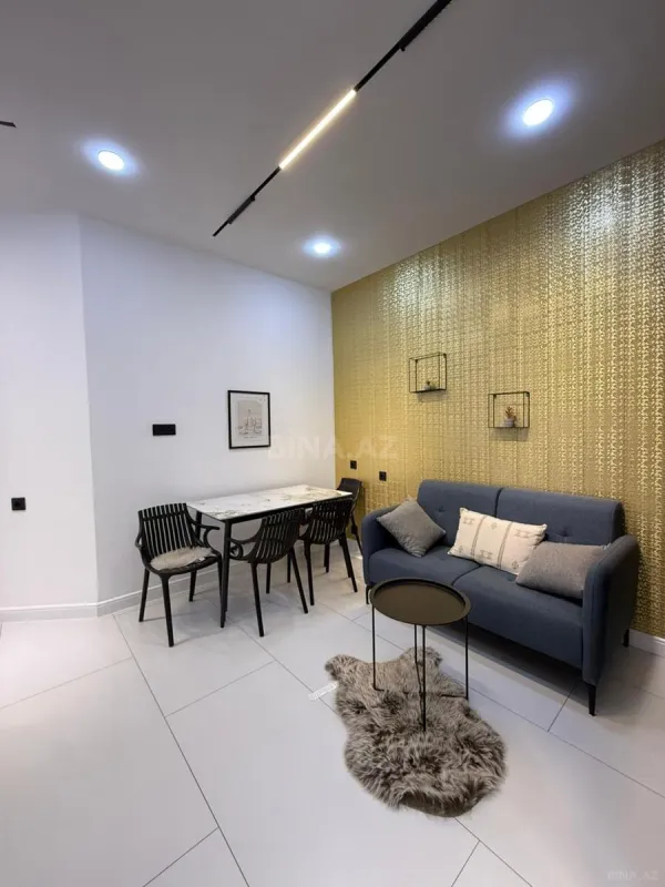 Satılır 3 otaqlı mənzil 121 m²