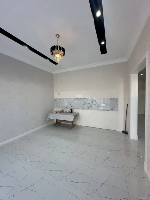 Satılır 4 otaqlı həyət evi 160 m²