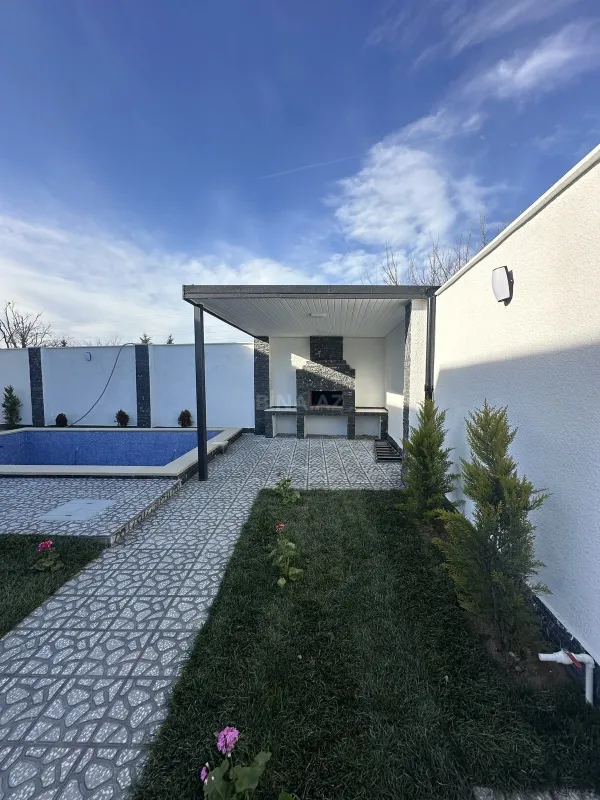 Satılır 4 otaqlı həyət evi 160 m²