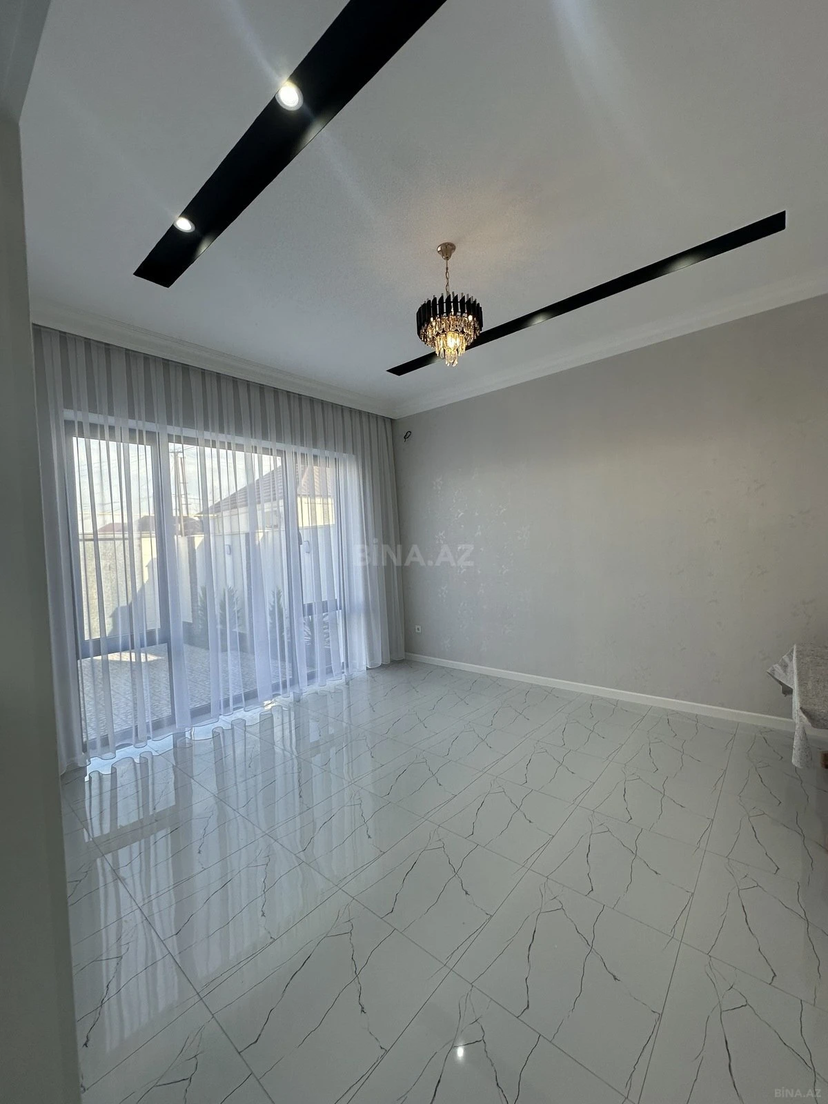 Satılır 4 otaqlı həyət evi 160 m²
