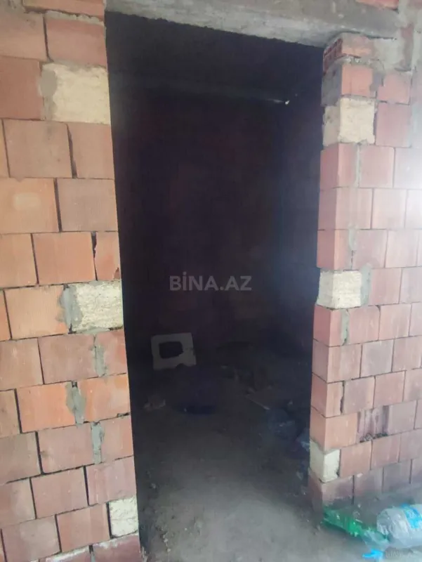 Satılır 2 otaqlı mənzil 93.3 m²