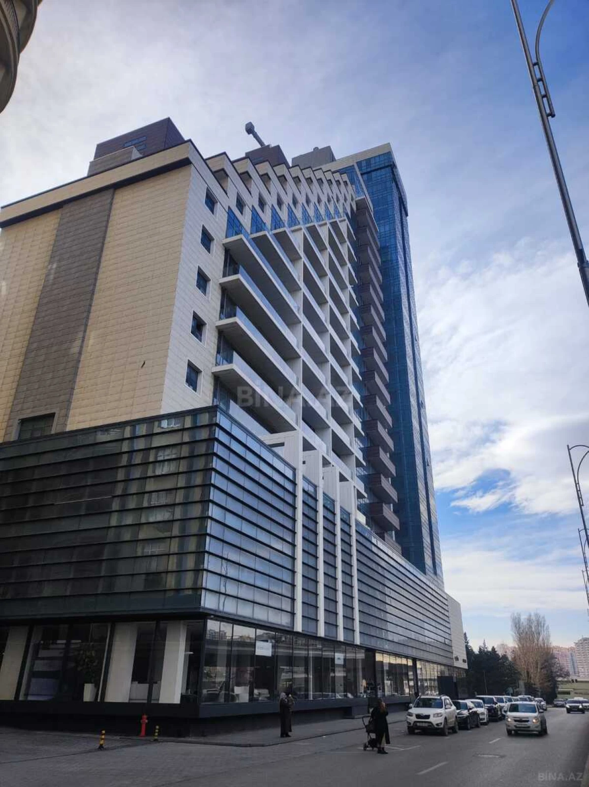 Satılır 2 otaqlı mənzil 93.3 m²