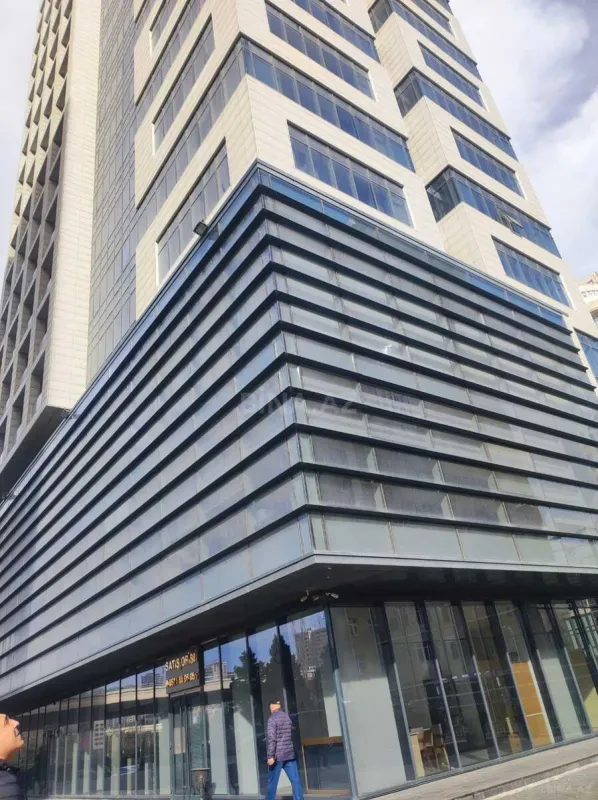 Satılır 2 otaqlı mənzil 93.3 m²