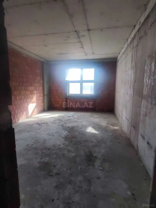 Satılır 2 otaqlı mənzil 93.3 m²