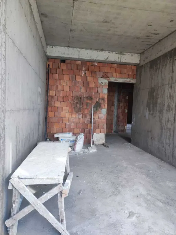 Satılır 2 otaqlı mənzil 93.3 m²