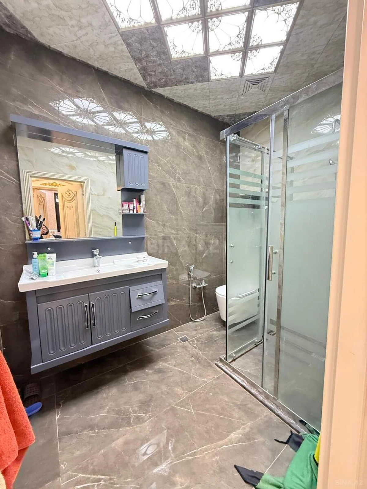 Satılır 2 otaqlı mənzil 94 m²