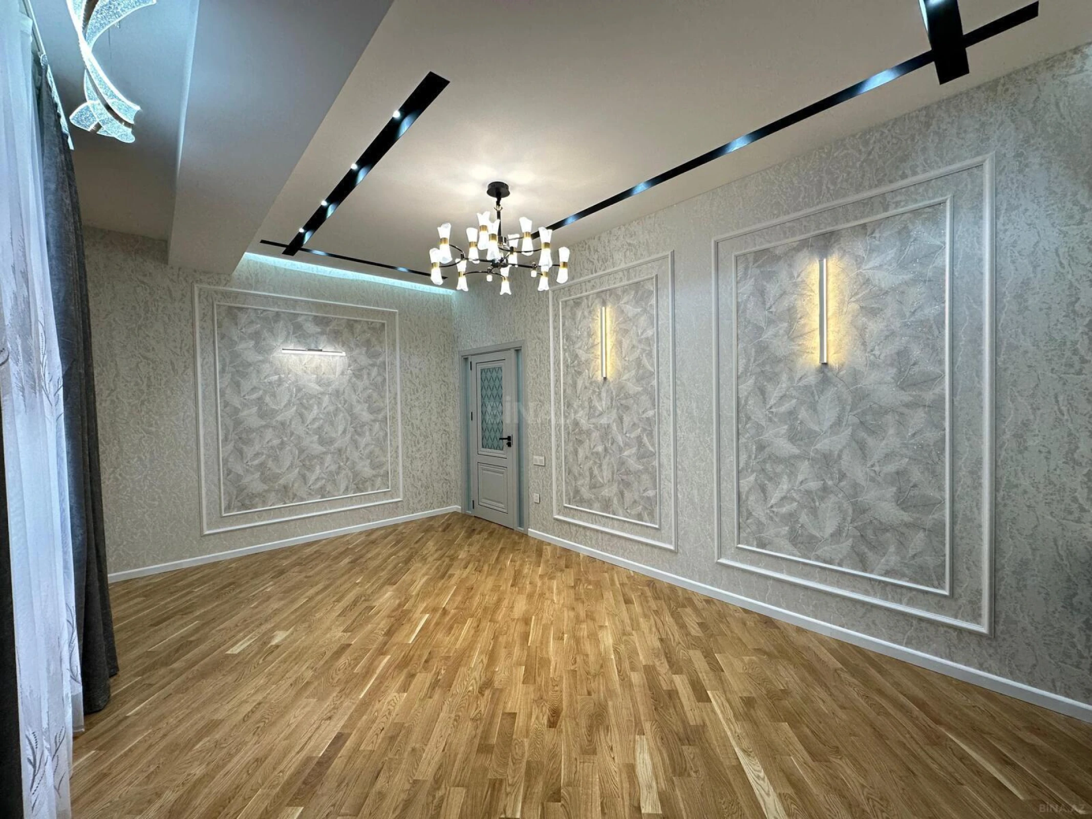 Satılır 2 otaqlı mənzil 77 m²