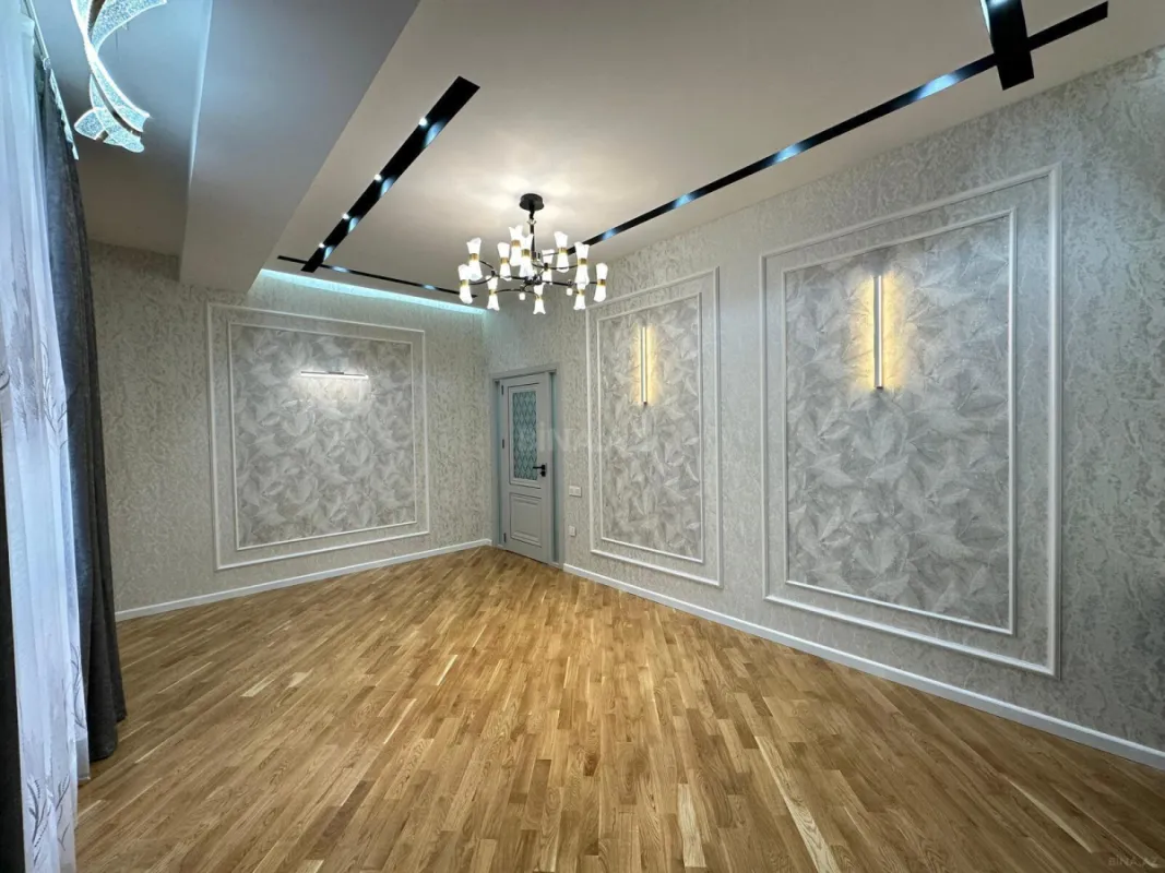 Satılır 2 otaqlı mənzil 77 m²