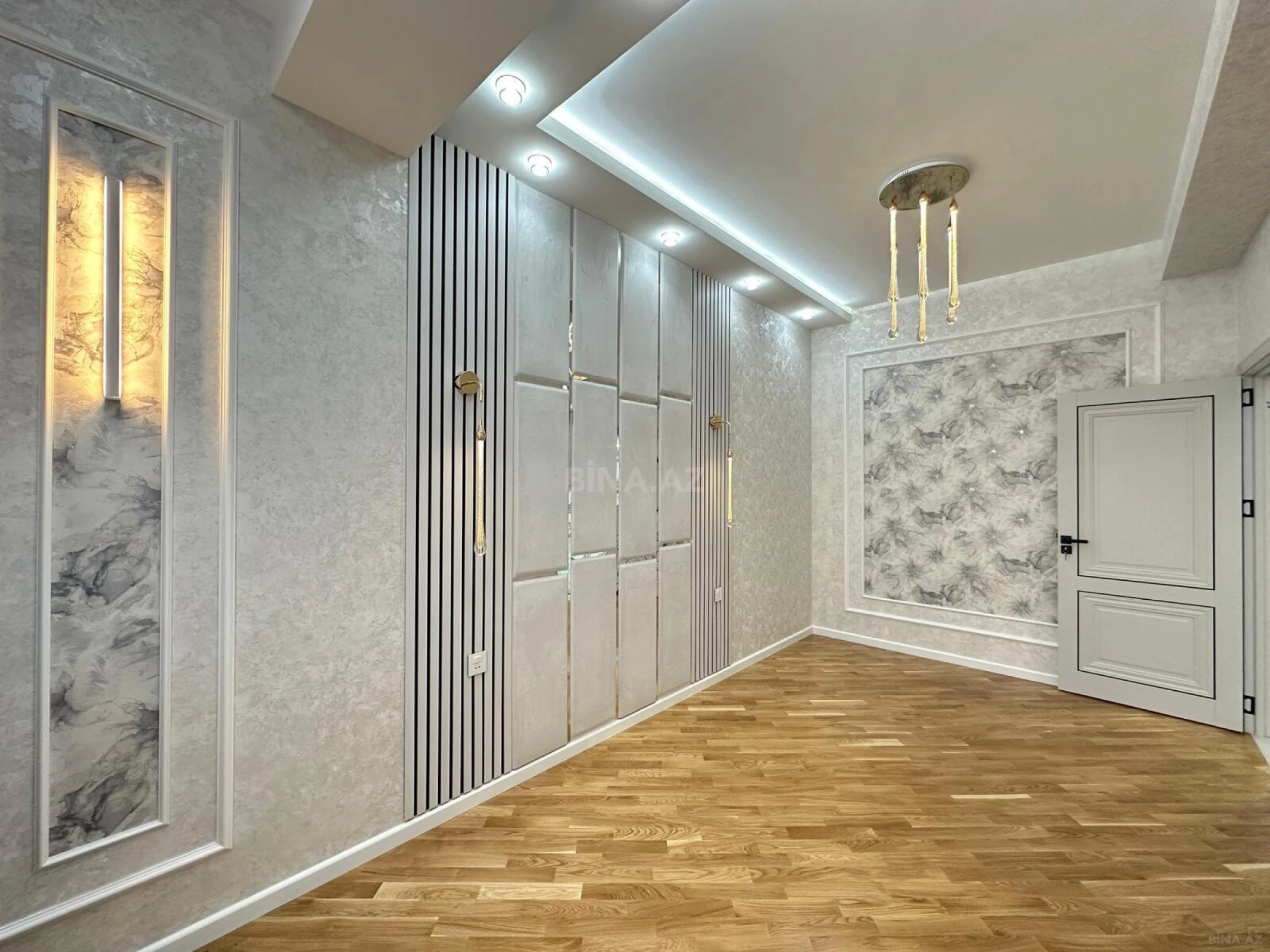 Satılır 2 otaqlı mənzil 77 m²