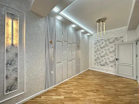 Satılır 2 otaqlı mənzil 77 m²