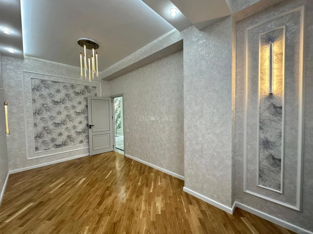 Satılır 2 otaqlı mənzil 77 m²