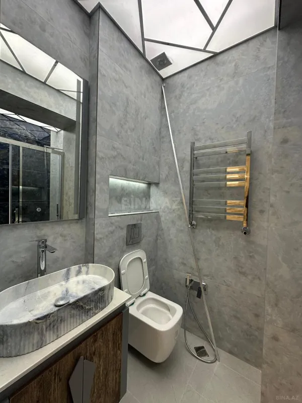 Satılır 2 otaqlı mənzil 77 m²