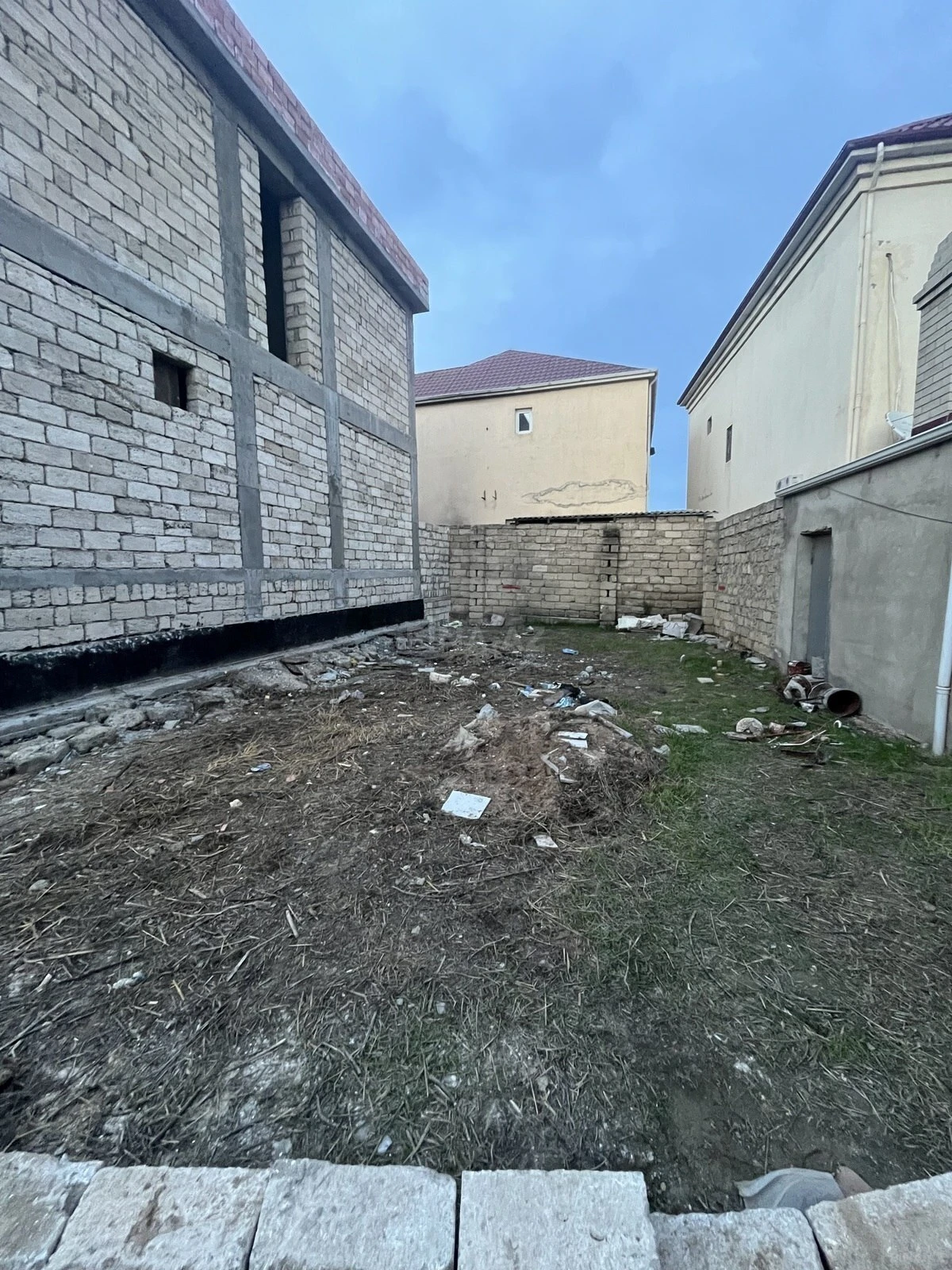 Satılır 6 otaqlı həyət evi 188 m²