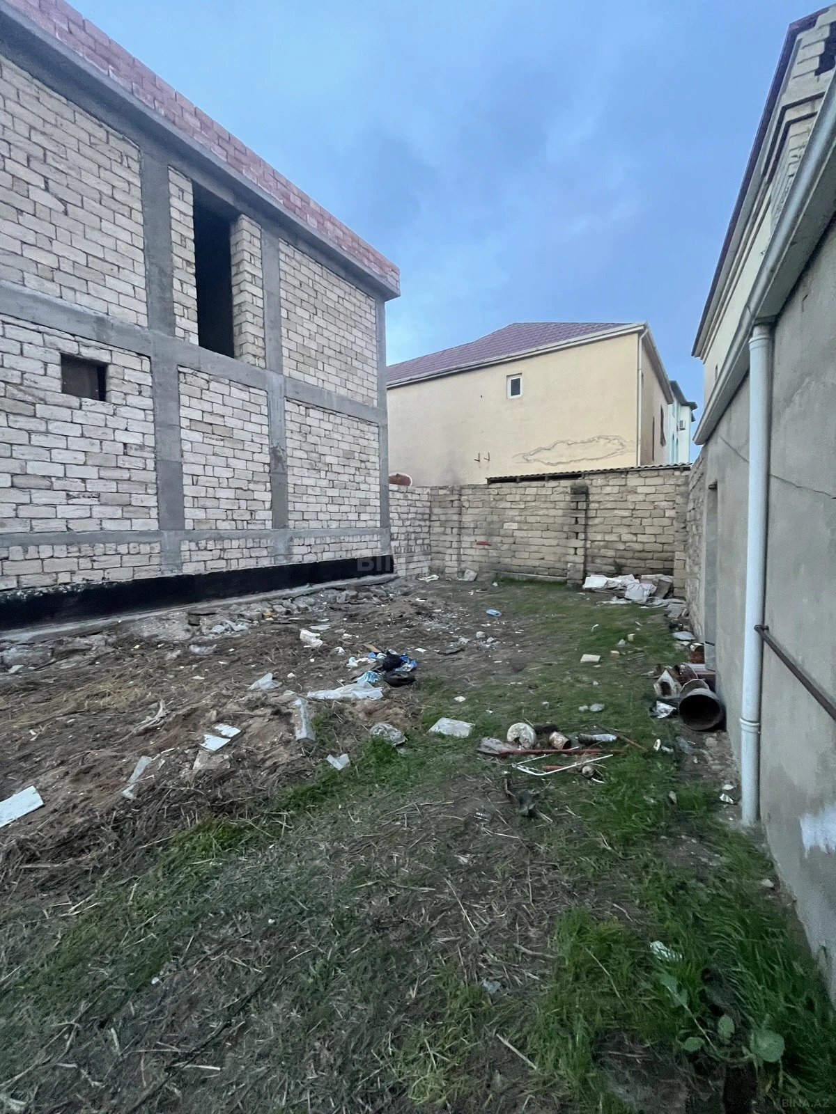 Satılır 6 otaqlı həyət evi 188 m²