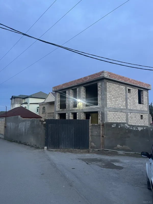 Satılır 6 otaqlı həyət evi 188 m²