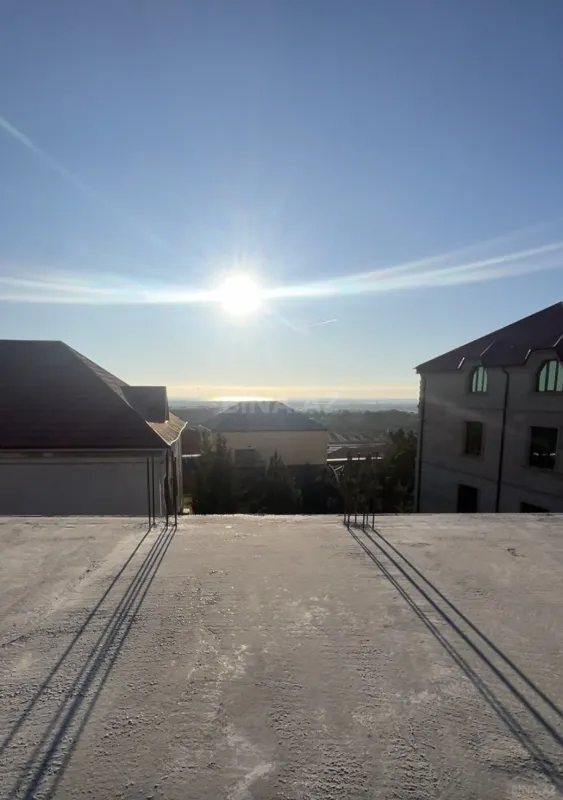 Satılır 6 otaqlı həyət evi 188 m²