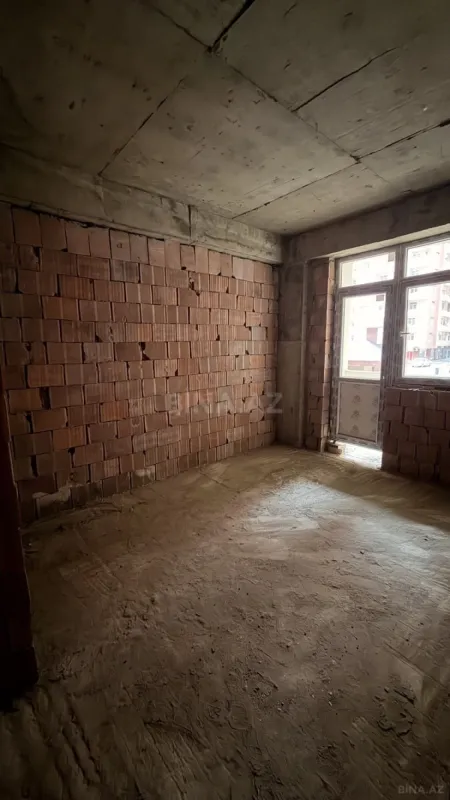 Satılır 2 otaqlı mənzil 75 m²