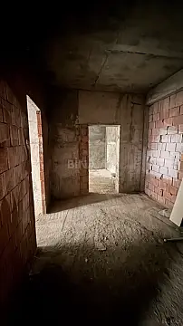 Satılır 2 otaqlı mənzil 75 m²