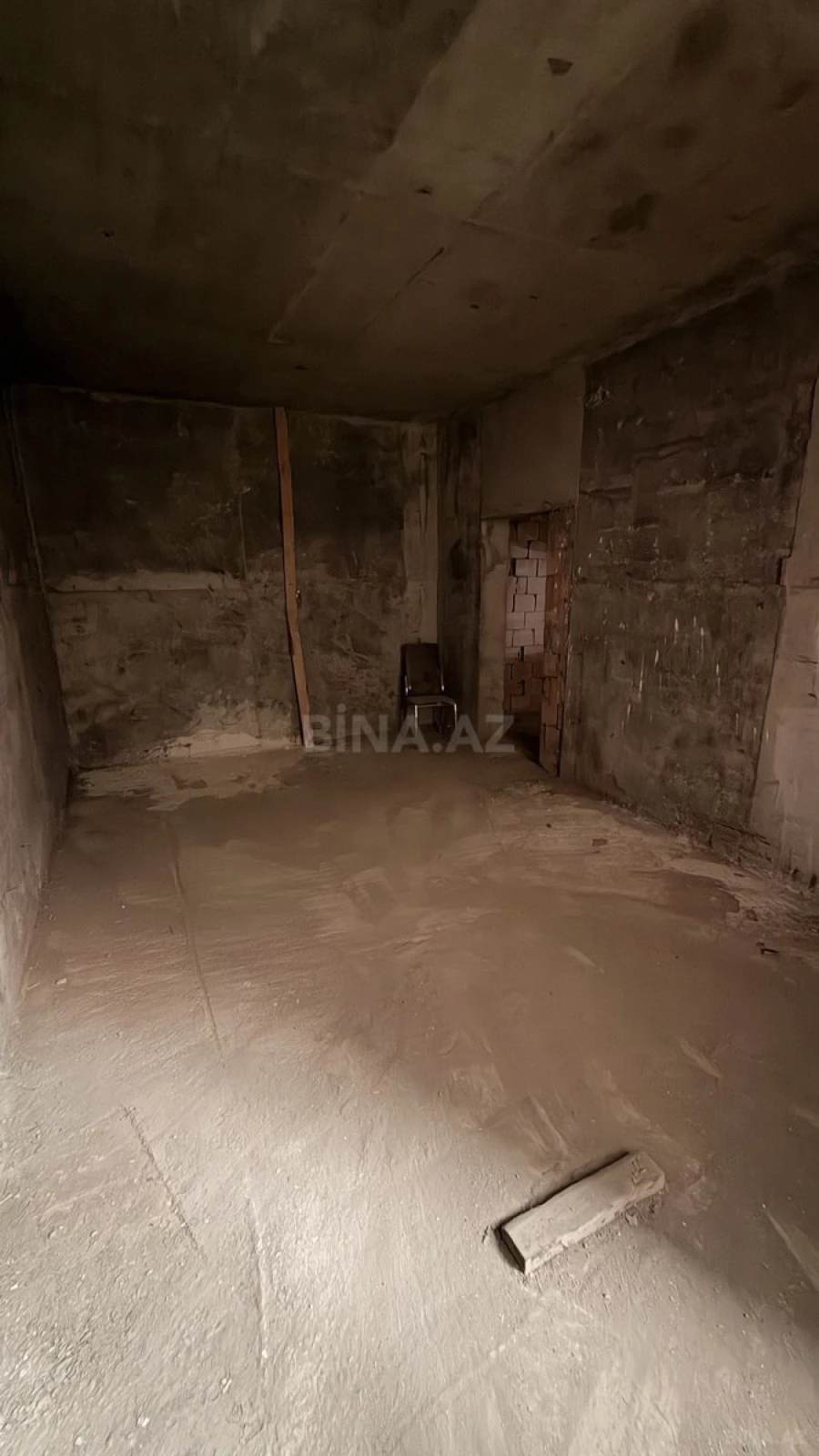 Satılır 2 otaqlı mənzil 75 m²