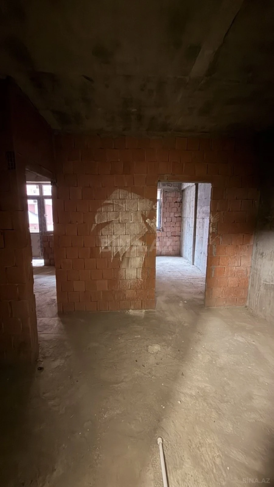 Satılır 2 otaqlı mənzil 75 m²