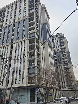 Satılır 2 otaqlı mənzil 90.6 m²
