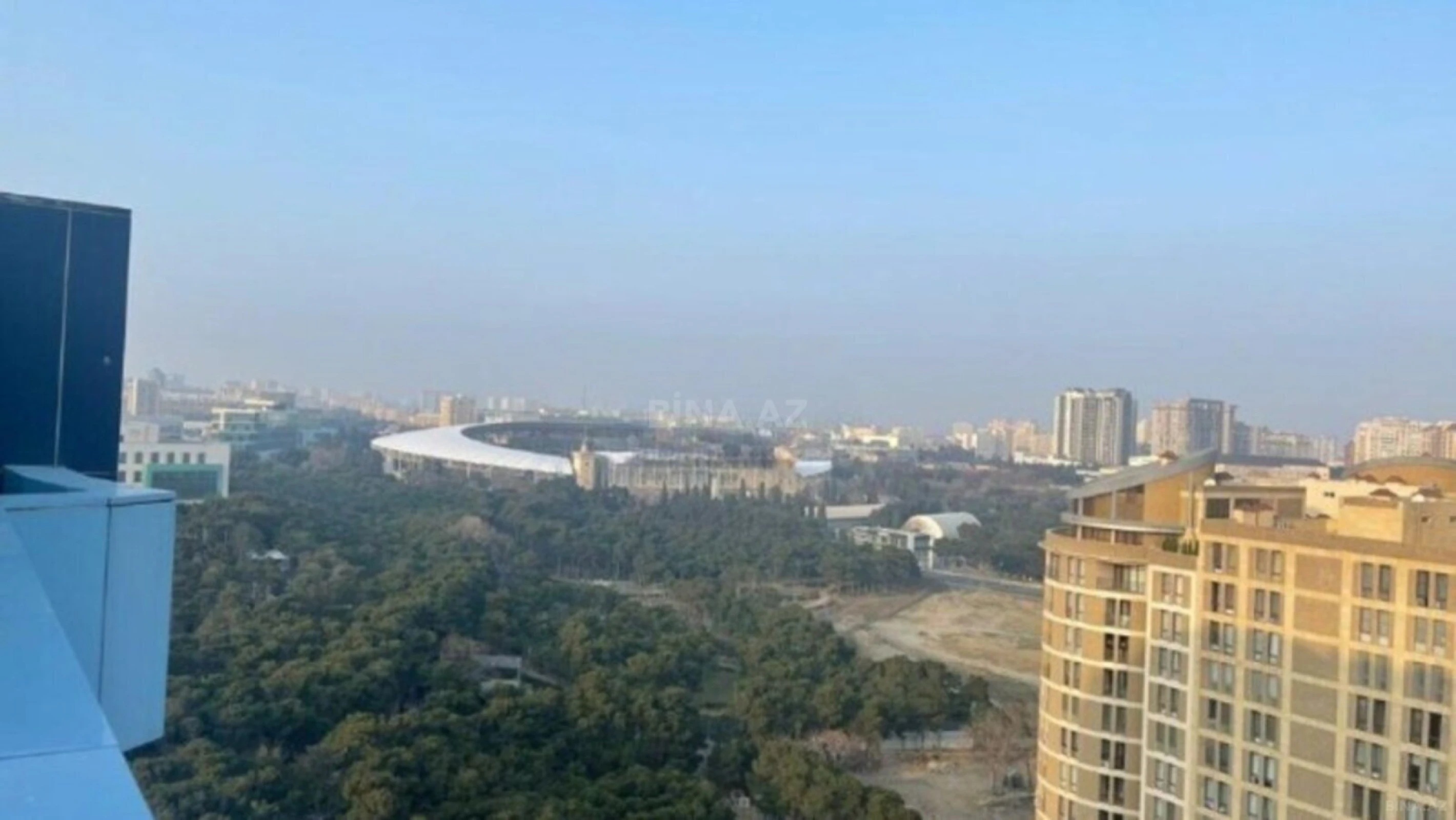 Satılır 5 otaqlı mənzil 267 m²