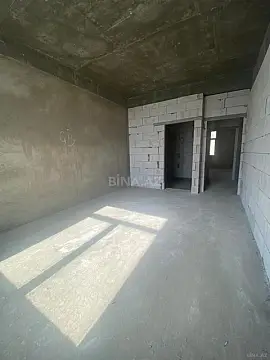 Satılır 4 otaqlı mənzil 215 m²