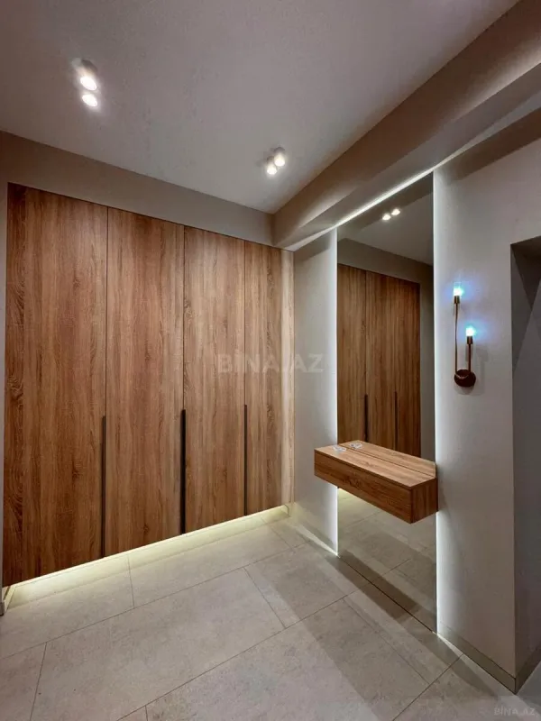 Satılır 2 otaqlı mənzil 75 m²