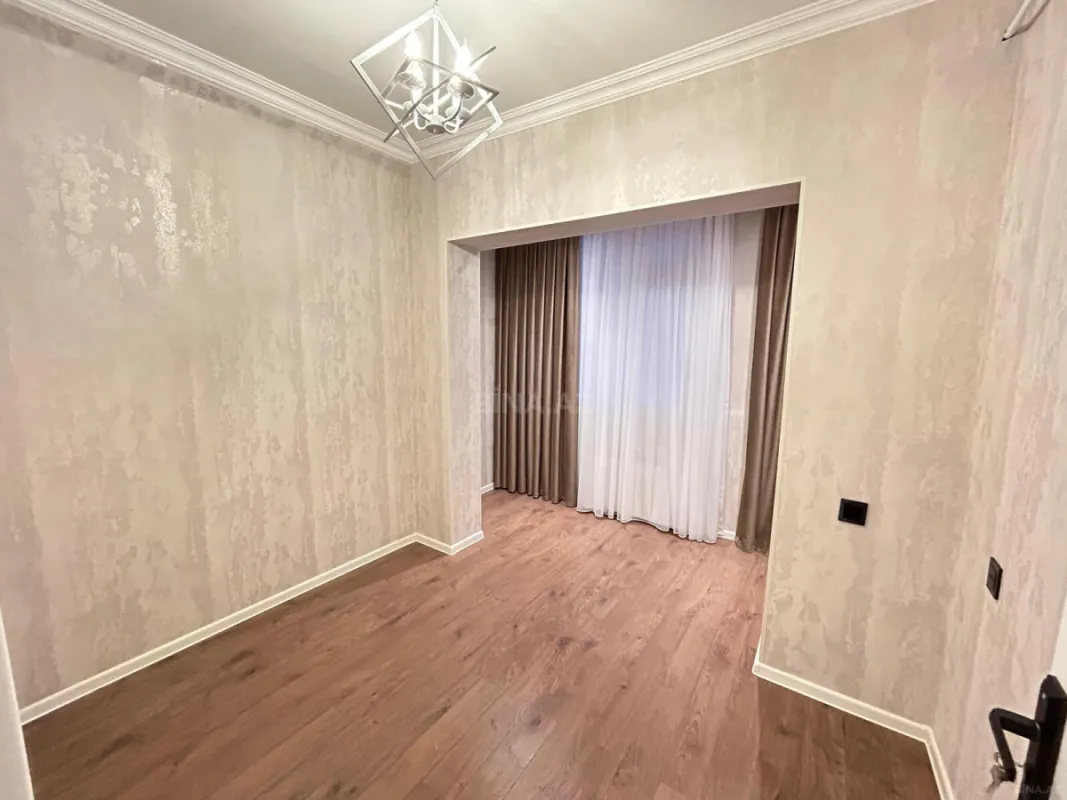 Satılır 3 otaqlı mənzil 68 m²