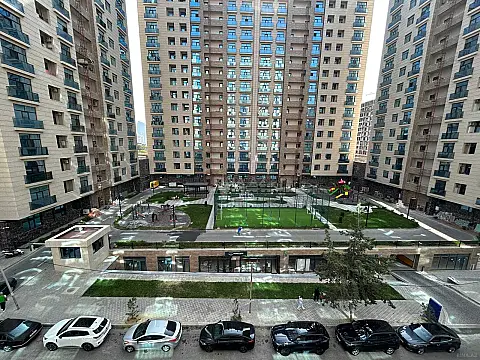 Satılır 2 otaqlı mənzil 71 m² — Bakı, İnşaatçılar 2 otaq 71.00 m²
