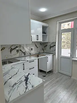 Satılır 3 otaqlı mənzil 75 m²
