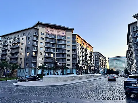 Satılır 5 otaqlı mənzil 240 m² — Bakı, Köhnə Günəşli 5 otaq 240.00 m²