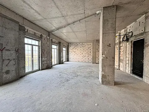 Satılır 3 otaqlı mənzil 96 m²