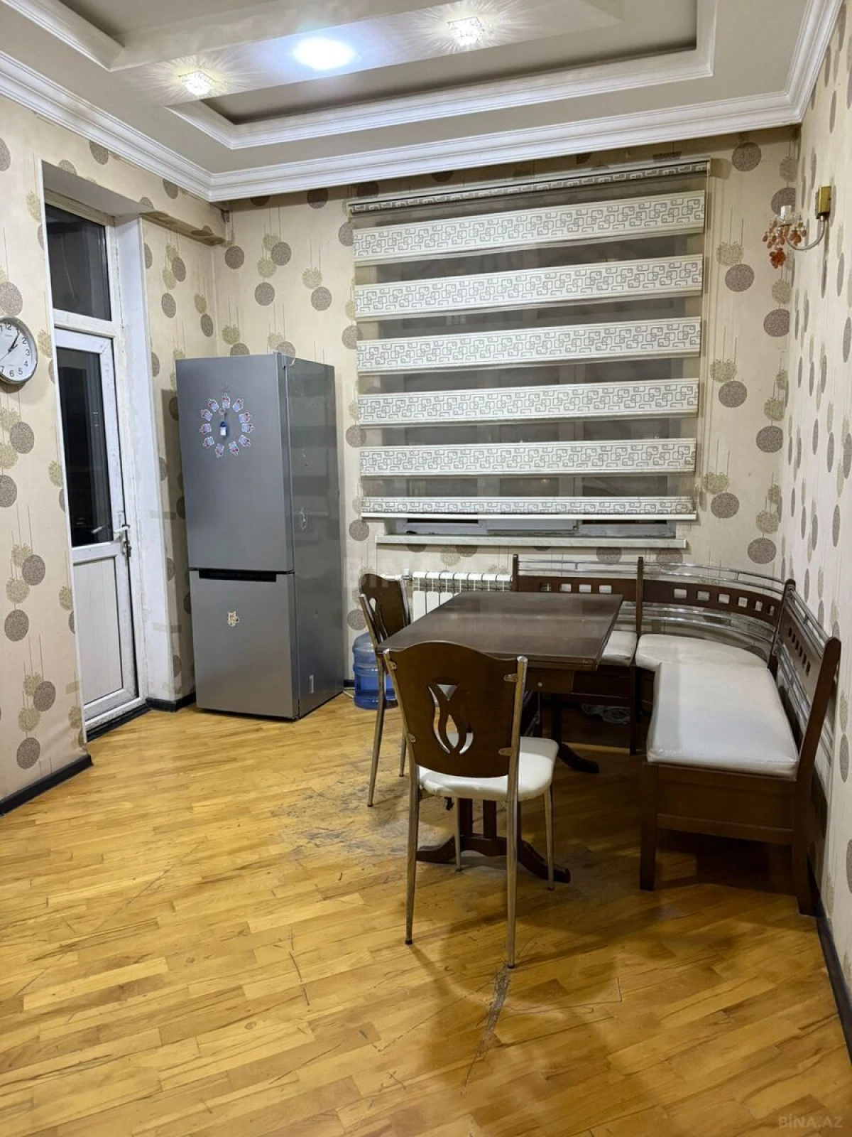 Kirayə verilir 3 otaqlı mənzil 120 m²