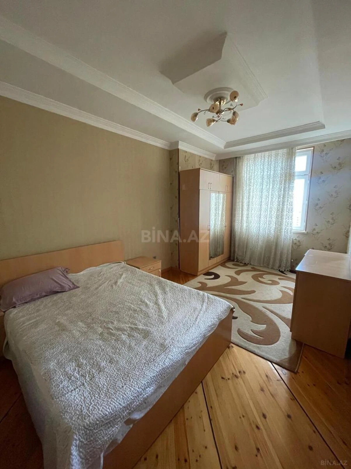 Kirayə verilir 3 otaqlı mənzil 92 m²
