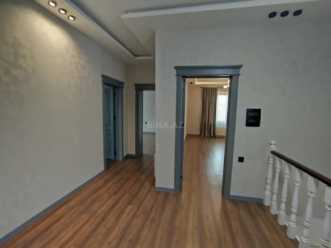Satılır 5 otaqlı həyət evi 200 m²