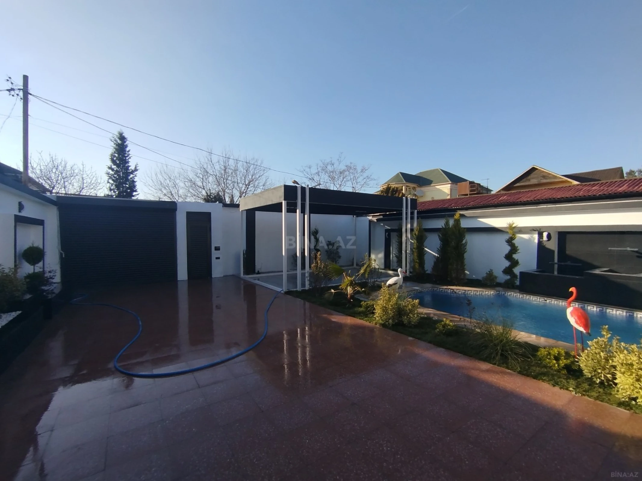 Satılır 5 otaqlı həyət evi 200 m²