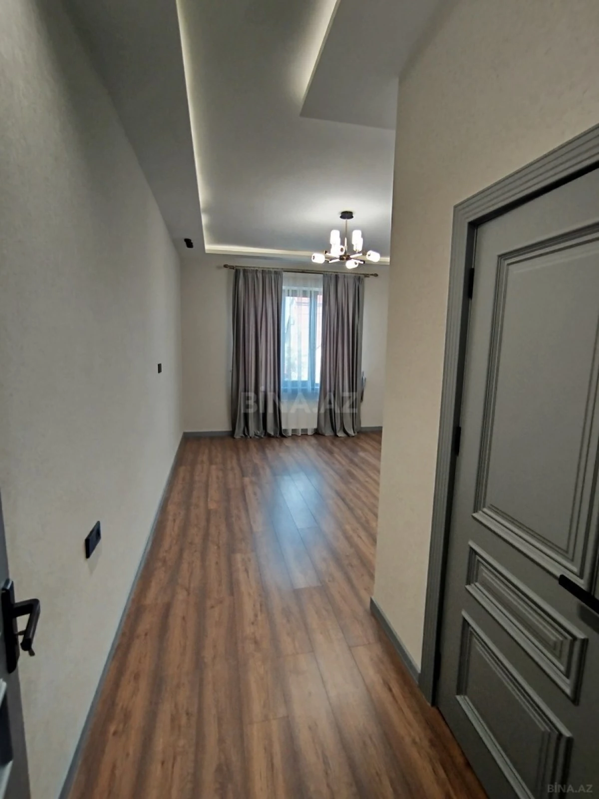 Satılır 5 otaqlı həyət evi 200 m²