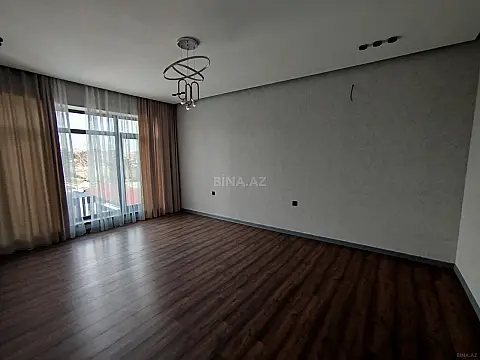 Satılır 5 otaqlı həyət evi 200 m²